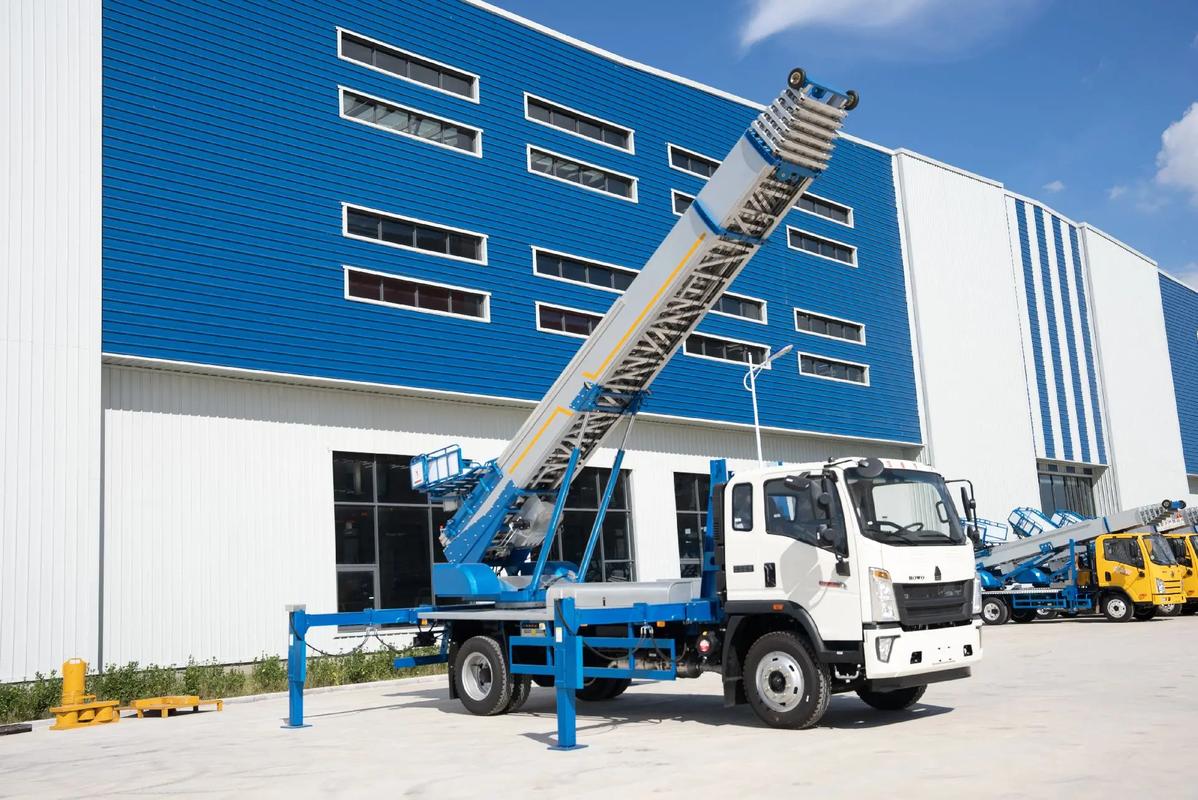 丰城小型云梯车上料车租赁多少钱